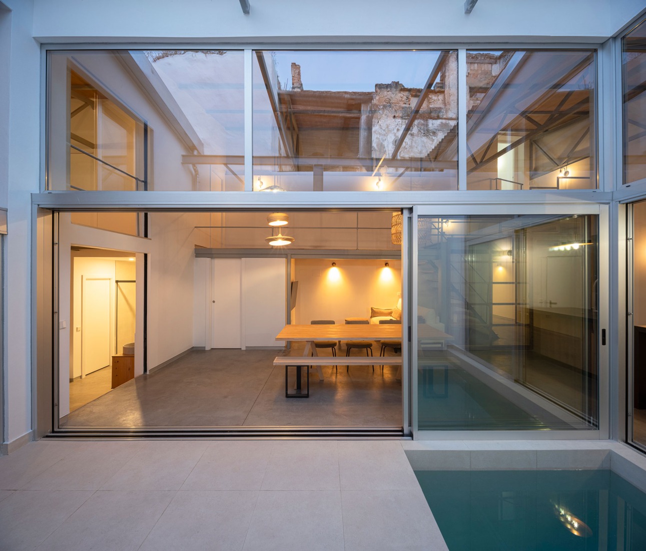 Casa Cano por Elvira Rivero Yanes. Fotografía por Fernando Alda.