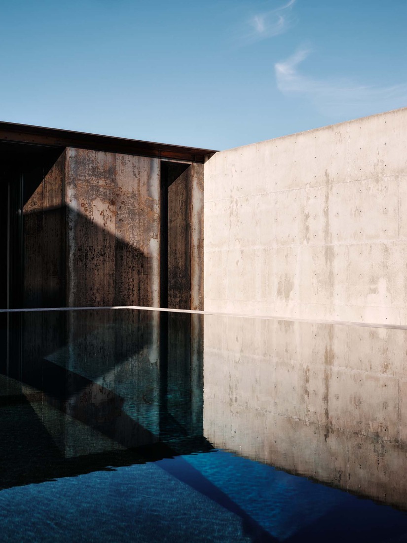 Casa Red Rock por Faulkner Architects. Fotografía por Joe Fletcher.