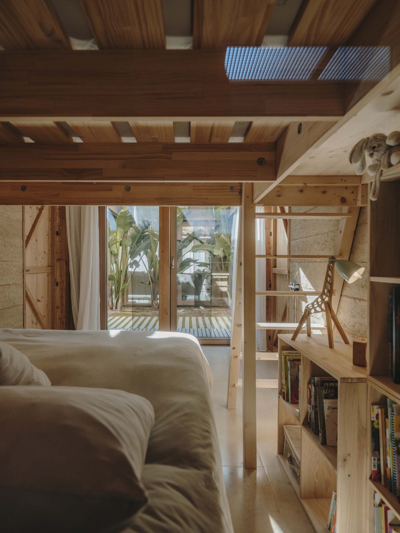 Casa Serra d’Ordal by Slow Studio. Photograph by Salva López.