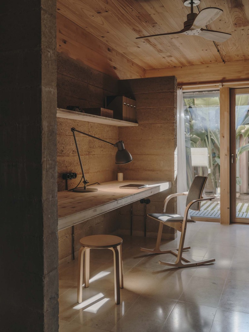 Casa Serra d’Ordal by Slow Studio. Photograph by Salva López.