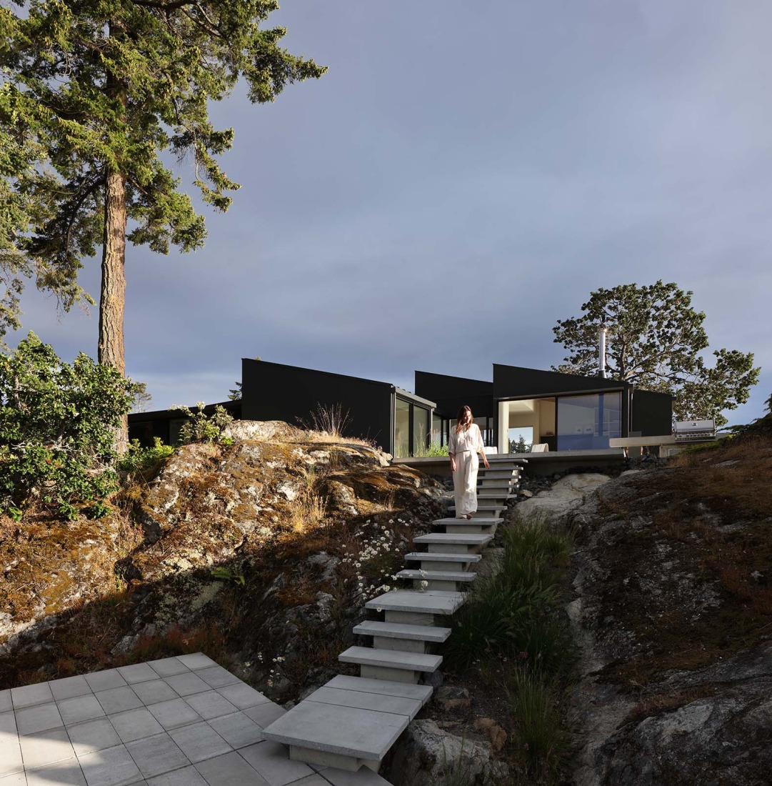 Casa en la orilla por Splyce. Fotografía por Ema Peter.