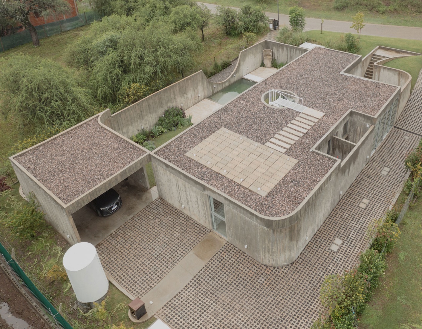 Casa Clausura by Agustín Lozada. Photograph by Federico Cairoli.