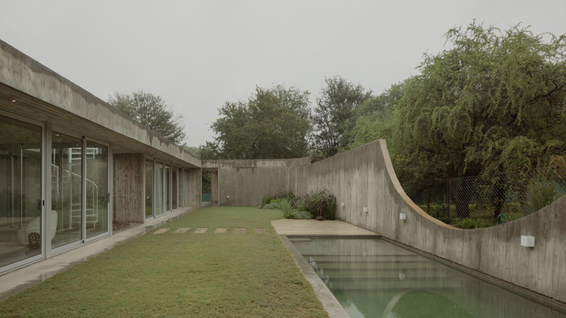 Casa Clausura by Agustín Lozada. Photograph by Federico Cairoli.