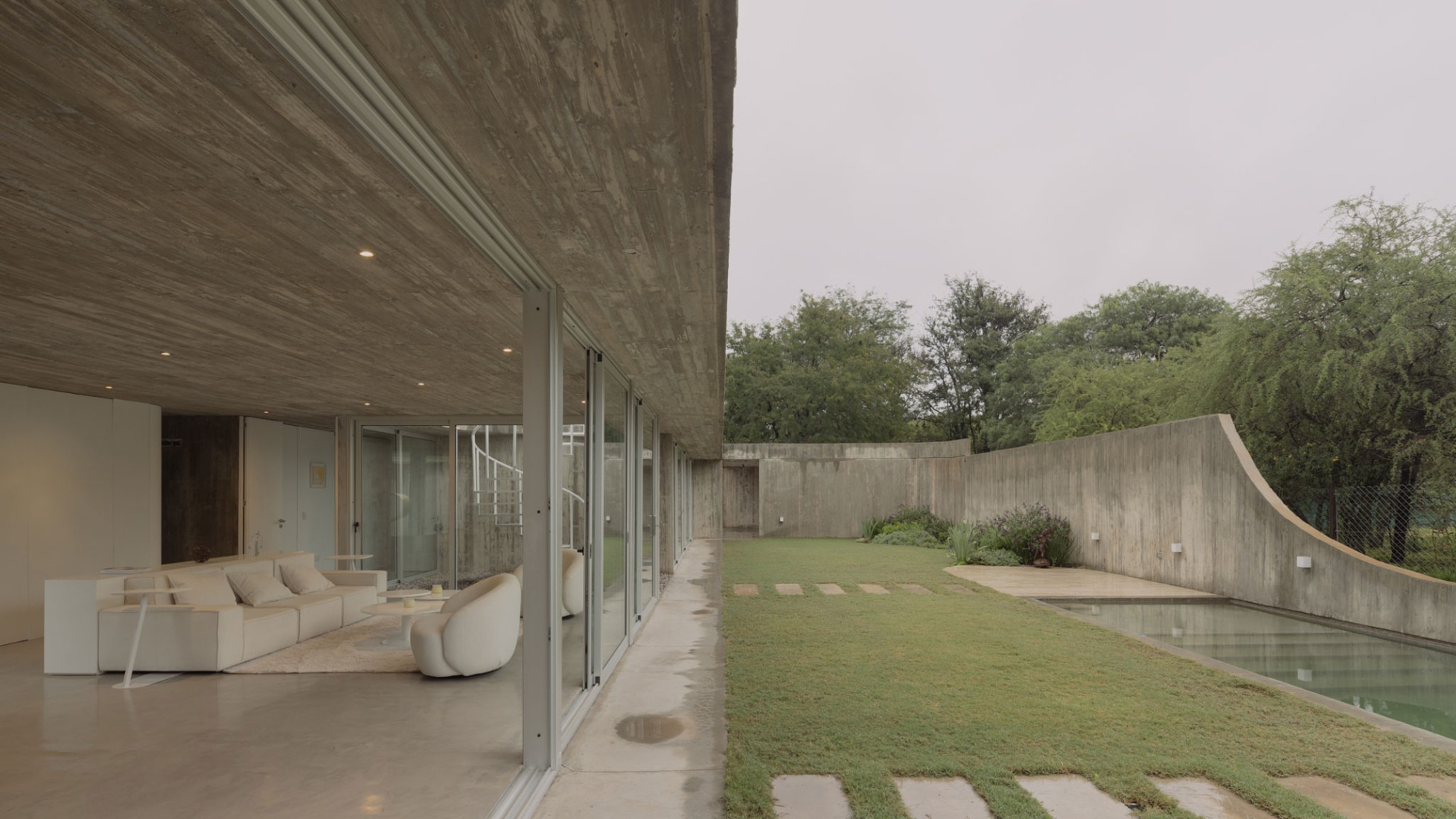 Casa Clausura by Agustín Lozada. Photograph by Federico Cairoli.