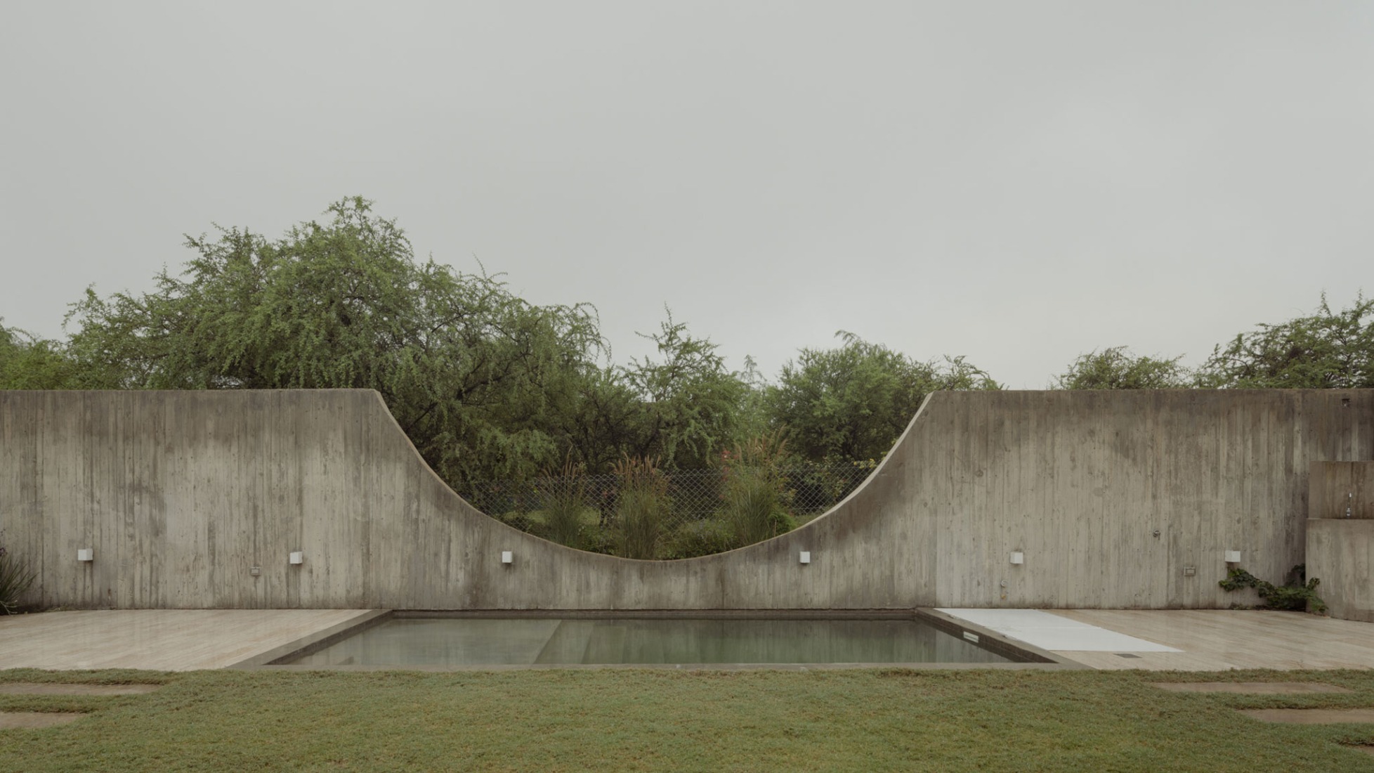 Casa Clausura by Agustín Lozada. Photograph by Federico Cairoli.