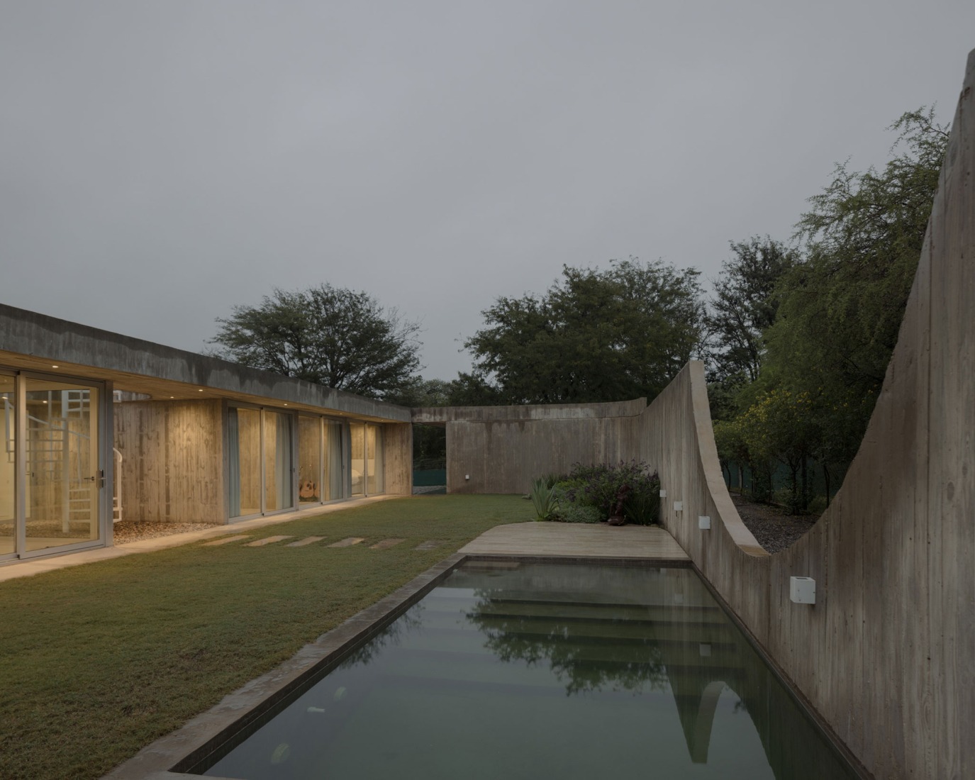Casa Clausura by Agustín Lozada. Photograph by Federico Cairoli.