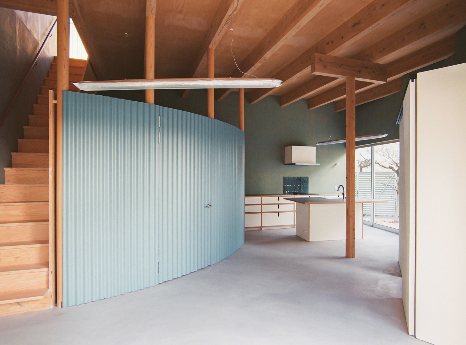 House by the temple by Kuma&Elsa. Photograph by Shohei Kuma.