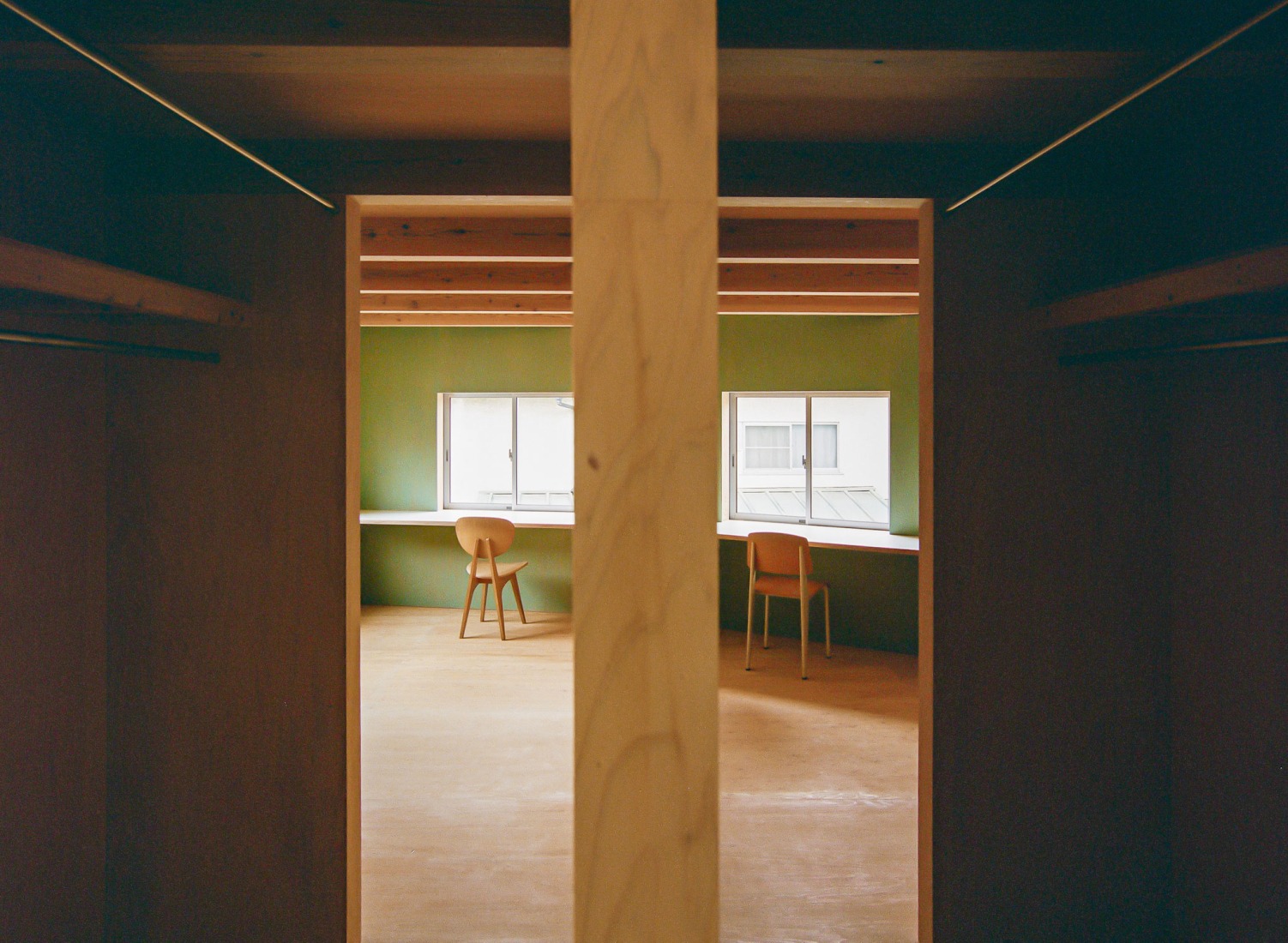 House by the temple by Kuma&Elsa. Photograph by Shohei Kuma.