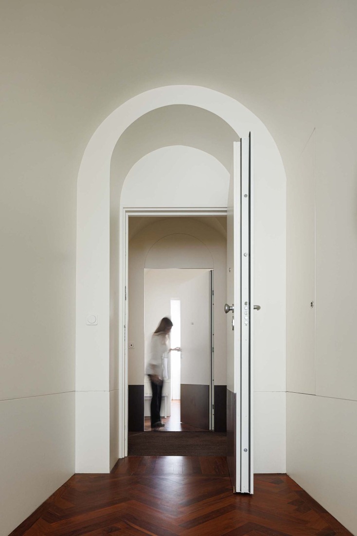 Apartamentos Vila Catarina por Masslab. Fotografía por Ivo Tavares Studio.