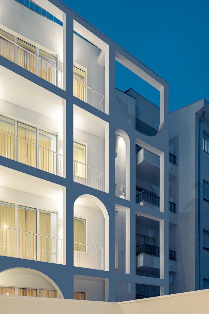 Apartamentos Vila Catarina por Masslab. Fotografía por Ivo Tavares Studio.