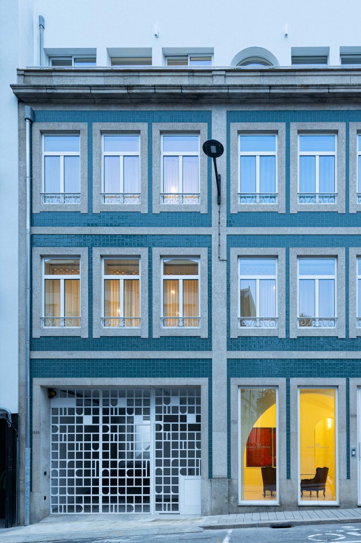 Apartamentos Vila Catarina por Masslab. Fotografía por Ivo Tavares Studio.