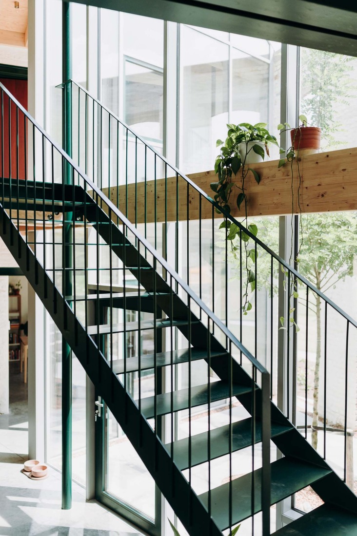 Casa Lyco por OYO Architects. Fotografía por Karen Van der Biest.