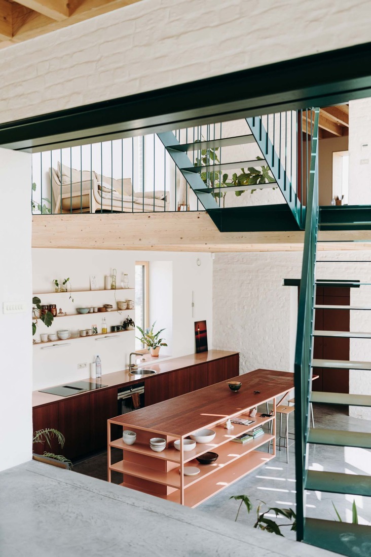 Casa Lyco por OYO Architects. Fotografía por Karen Van der Biest.
