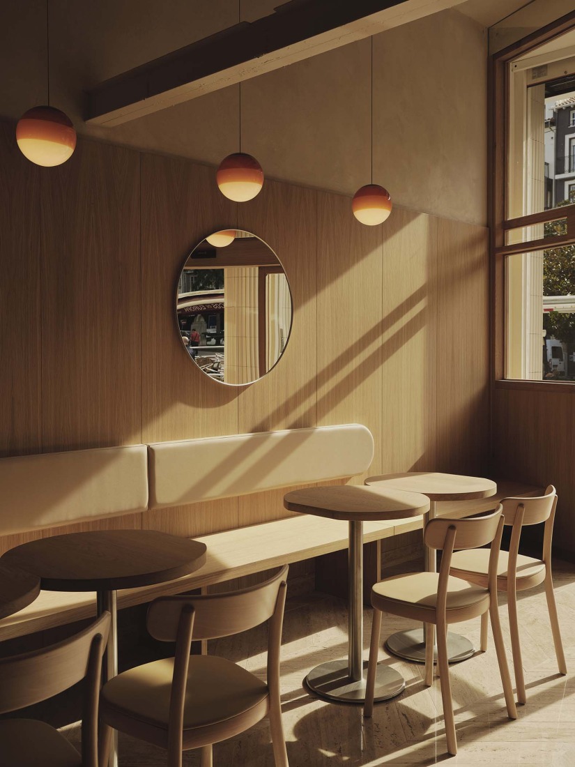 Regma Ice Cream Parlour by Zooco Estudio. Photograph by David Zarzoso.