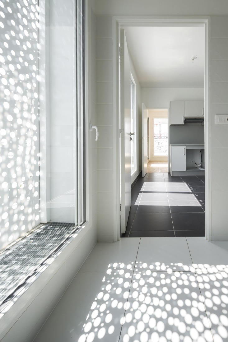 145 Housing Units by Gausa Raveau Actarquitectura + Avenier Cornejo Architectes. Photograph by Sergio Grazia.