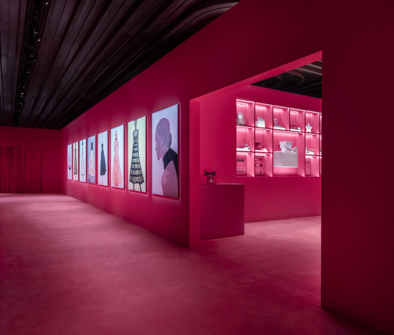 “Miss Dior: Stories of a Miss” by OMA/ Shohei Shigematsu. Photograph by Boris Shiu. Courtesy by OMA, Dior.