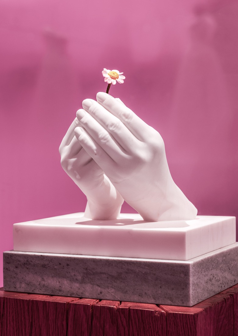 “Miss Dior: Stories of a Miss” by OMA/ Shohei Shigematsu. Photograph by Boris Shiu. Courtesy by OMA, Dior.