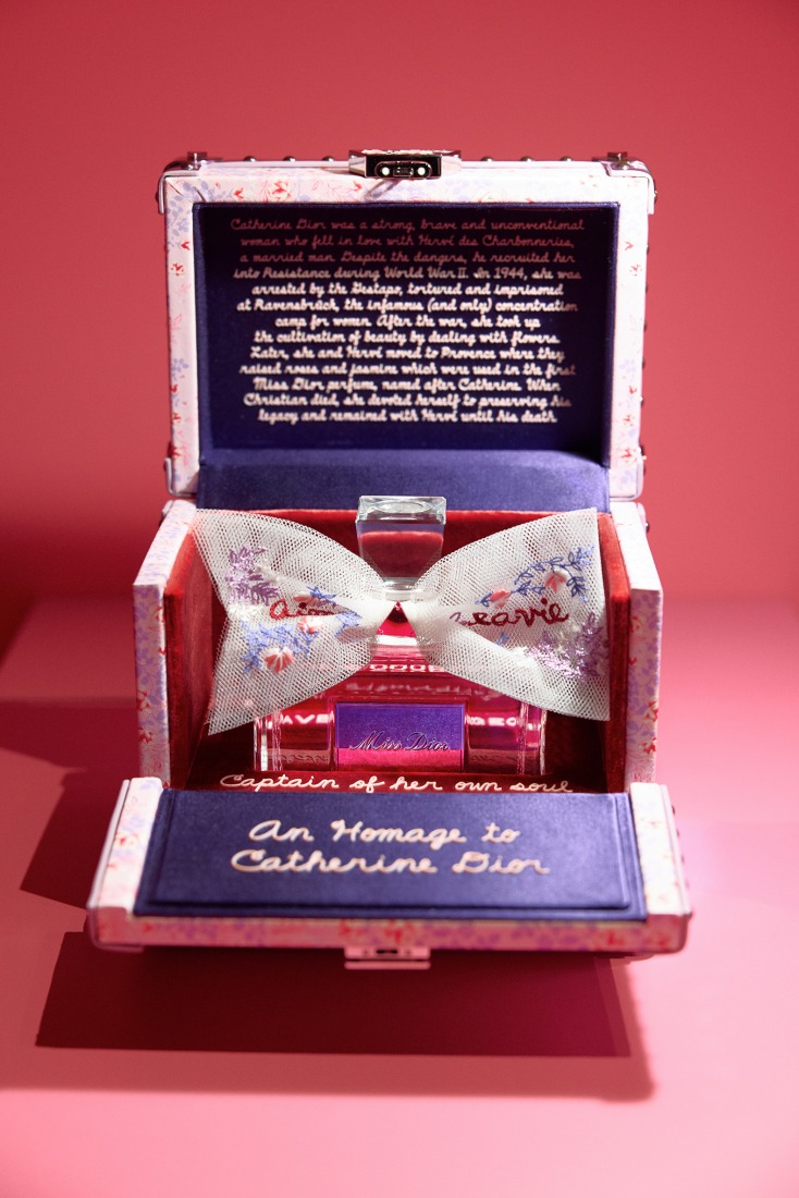 “Miss Dior: Stories of a Miss” by OMA/ Shohei Shigematsu. Photograph by Boris Shiu. Courtesy by OMA, Dior.
