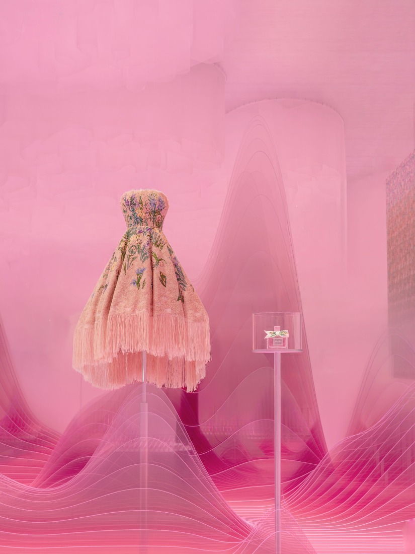 “Miss Dior: Stories of a Miss” by OMA/ Shohei Shigematsu. Photograph by Boris Shiu. Courtesy by OMA, Dior.