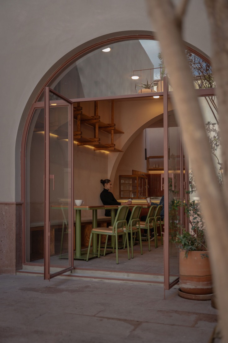 Centro Comunitario LGBTQ+ Casa de Rubén por Intersticial Arquitectura. Fotografía por Diego Vázquez Mellado.