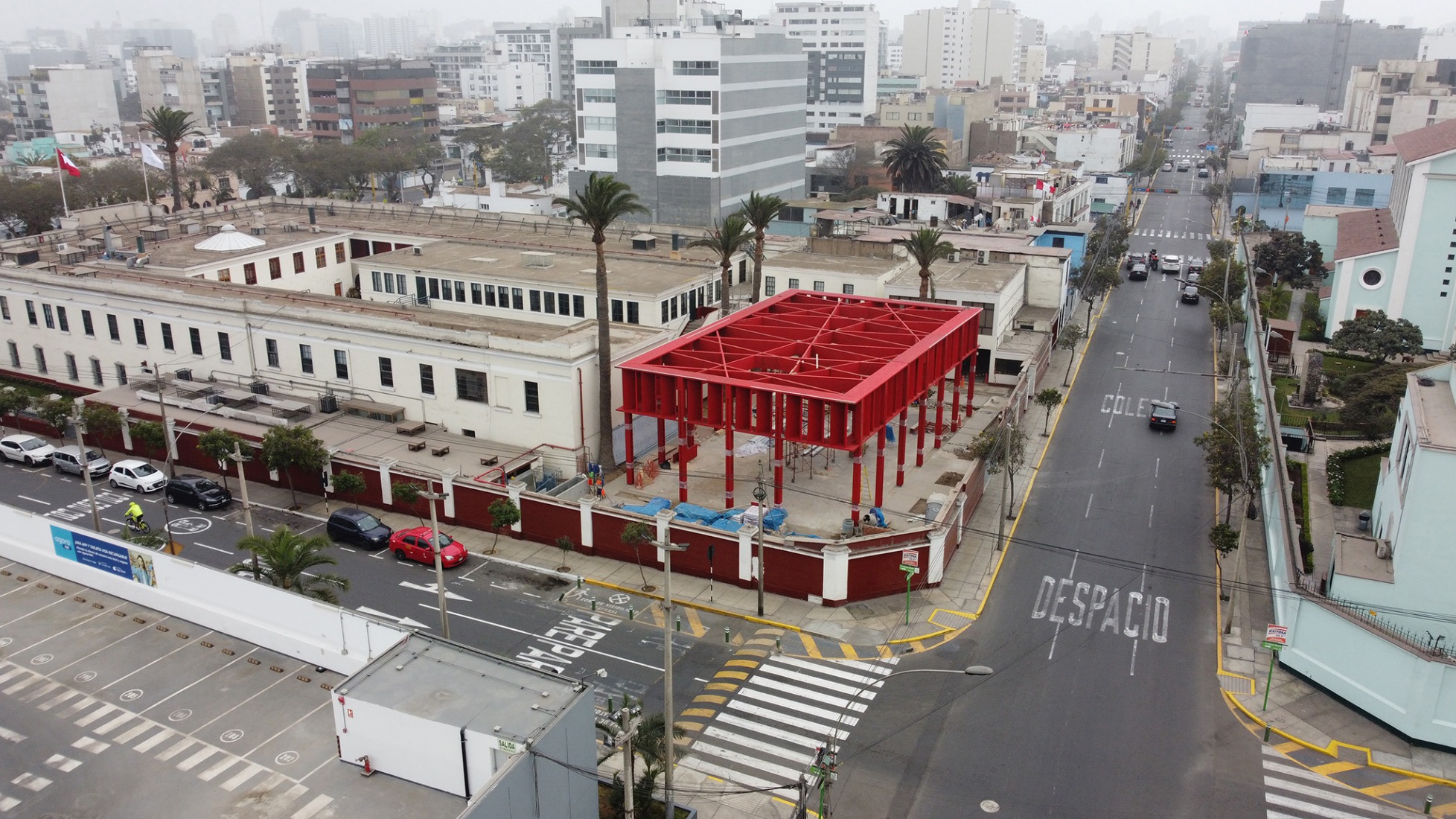 “Espacio Libertad” - Alliance Française of Miraflores by K+M. Photograph by Sharif Kahatt.