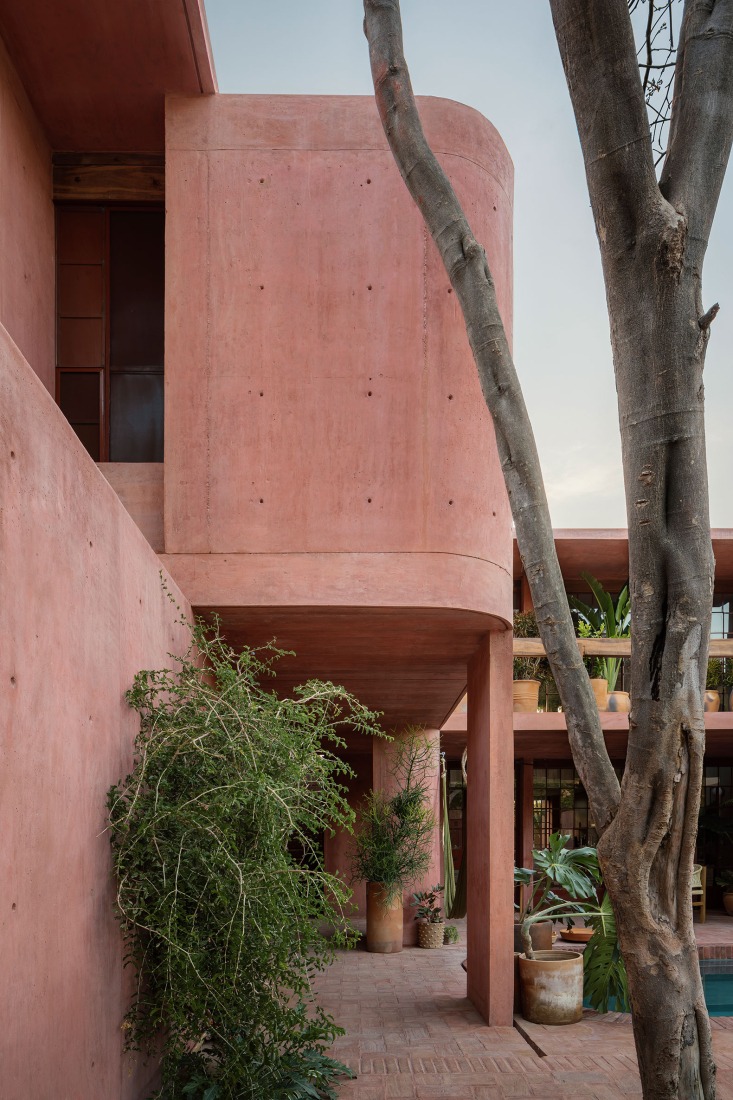 Red House by Ángel García Arquitectura. Photograph by César Béjar Studio.