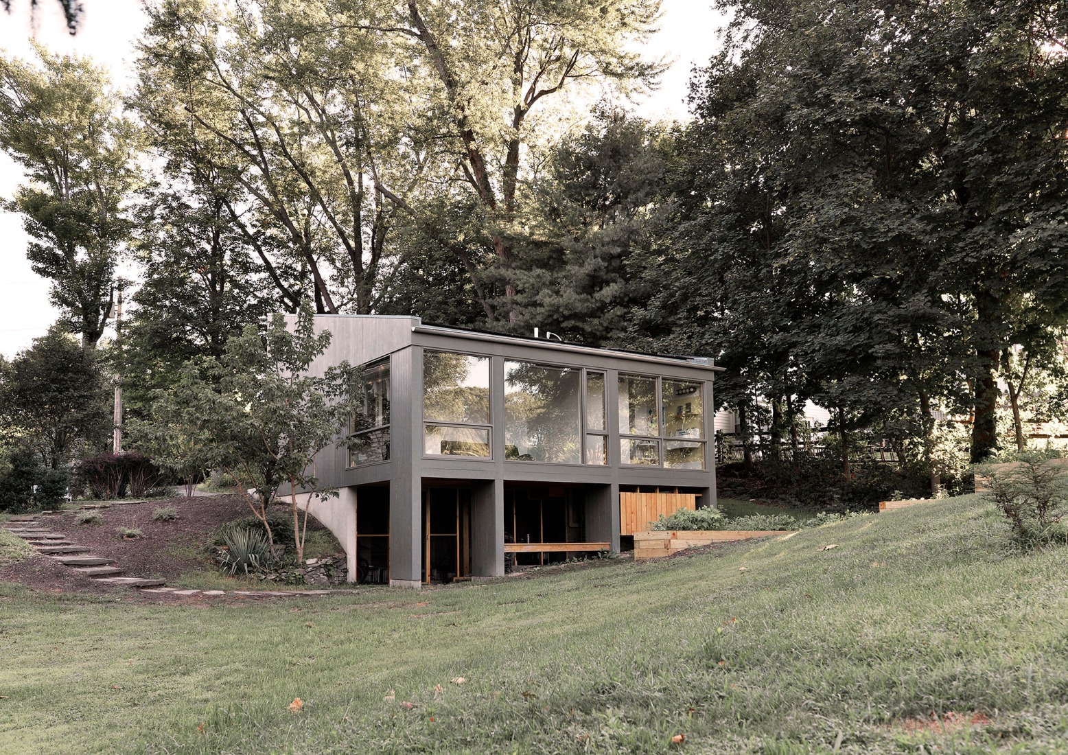 Anchorage Road Artist Studio by Ballman Khapalova. Photography by Ballman Khapalova.