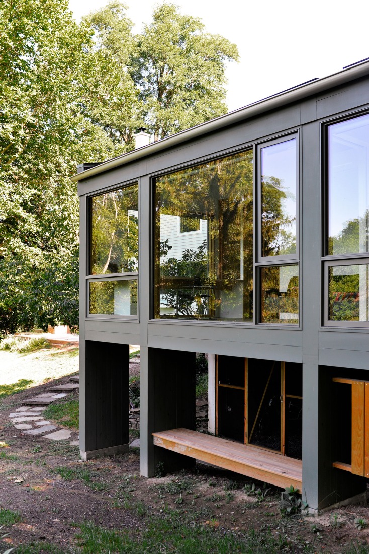 Anchorage Road Artist Studio by Ballman Khapalova. Photography by Ballman Khapalova.