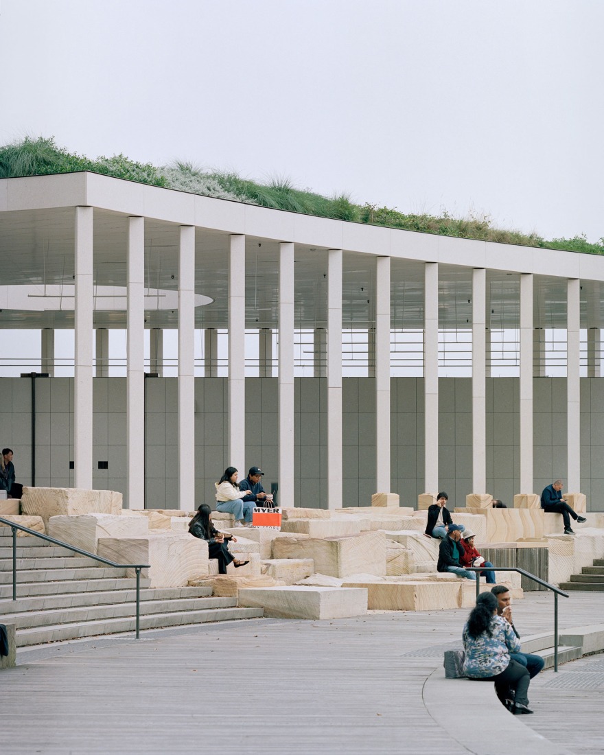 Pier Pavilion by Besley & Spresser. Photograph by Rory Gardiner.
