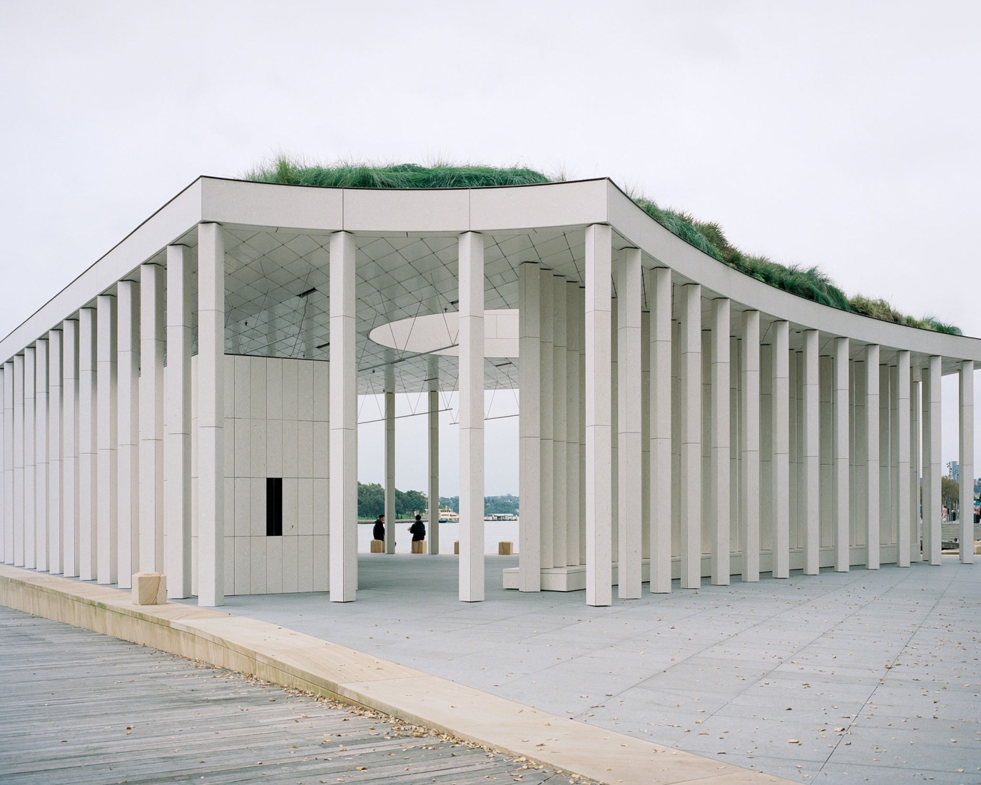 Pier Pavilion by Besley & Spresser. Photograph by Rory Gardiner.