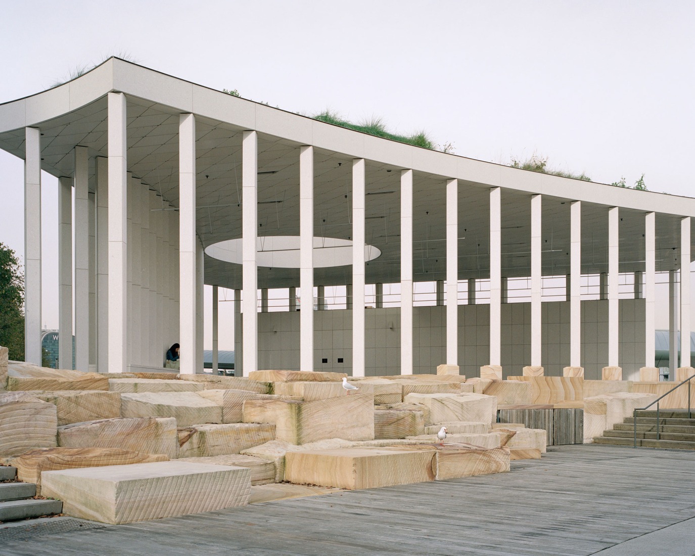 Pier Pavilion by Besley & Spresser. Photograph by Rory Gardiner.