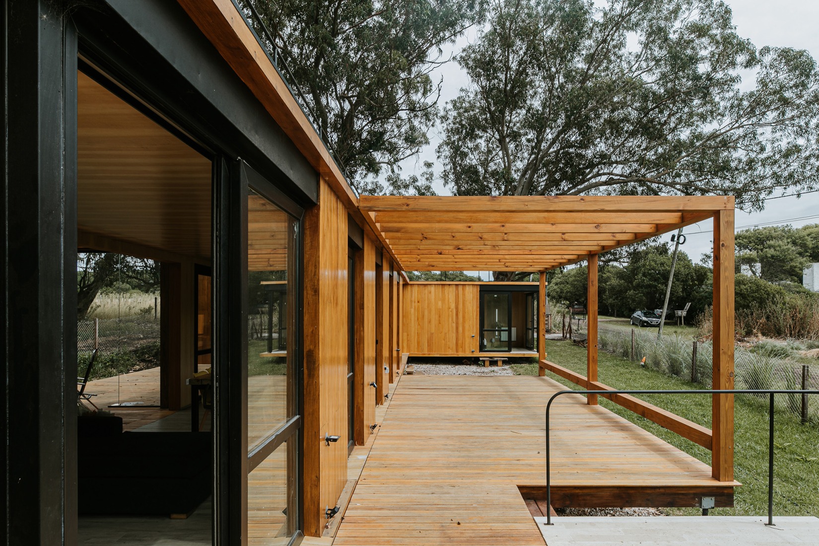 Casa de veraneo en Chapadmalal por Estudio Borrachia. Fotografía por Adrián Rios.