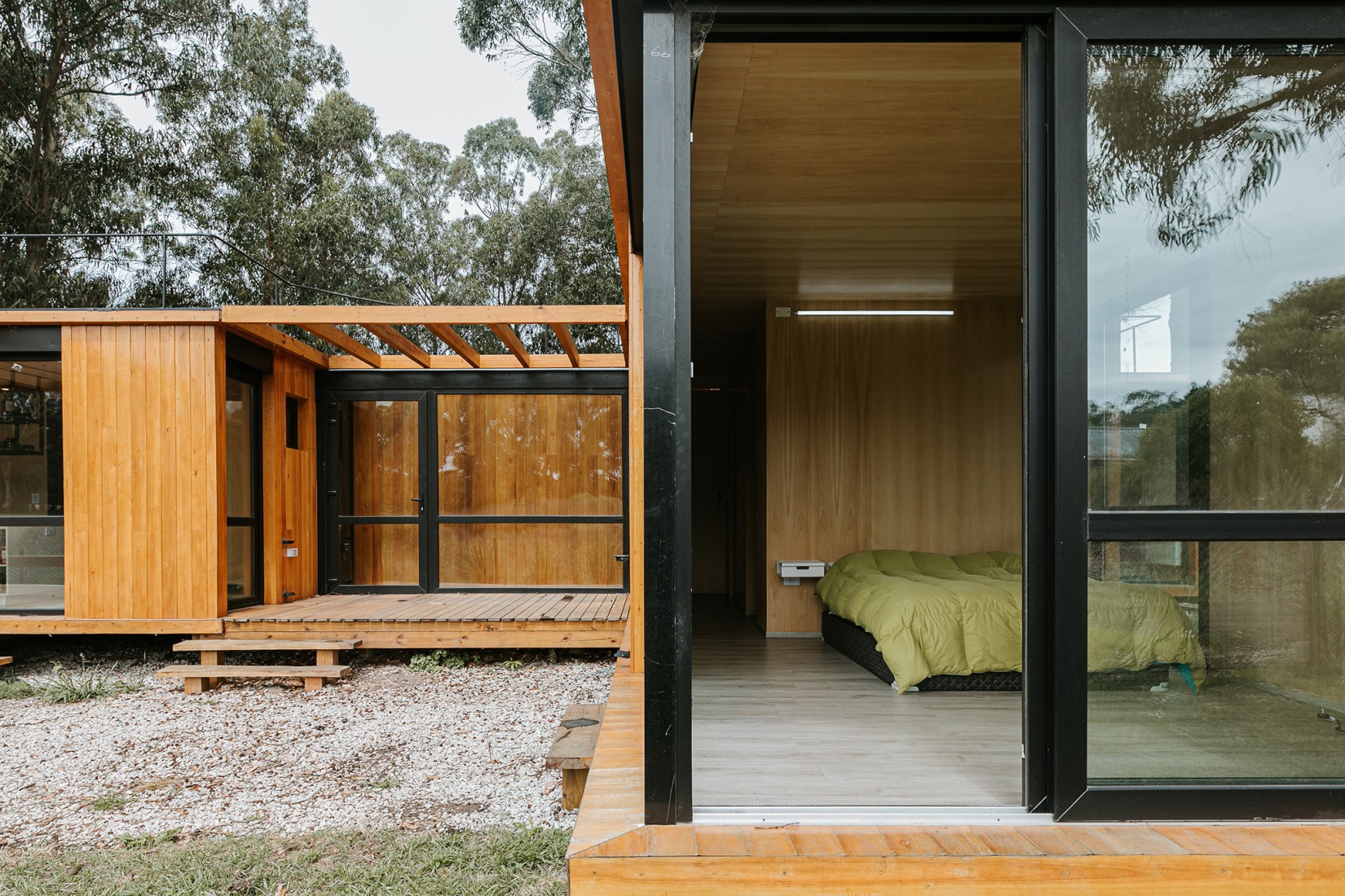 Casa de veraneo en Chapadmalal por Estudio Borrachia. Fotografía por Adrián Rios.