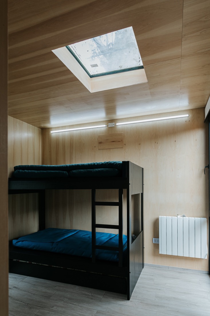 Casa de veraneo en Chapadmalal por Estudio Borrachia. Fotografía por Adrián Rios.