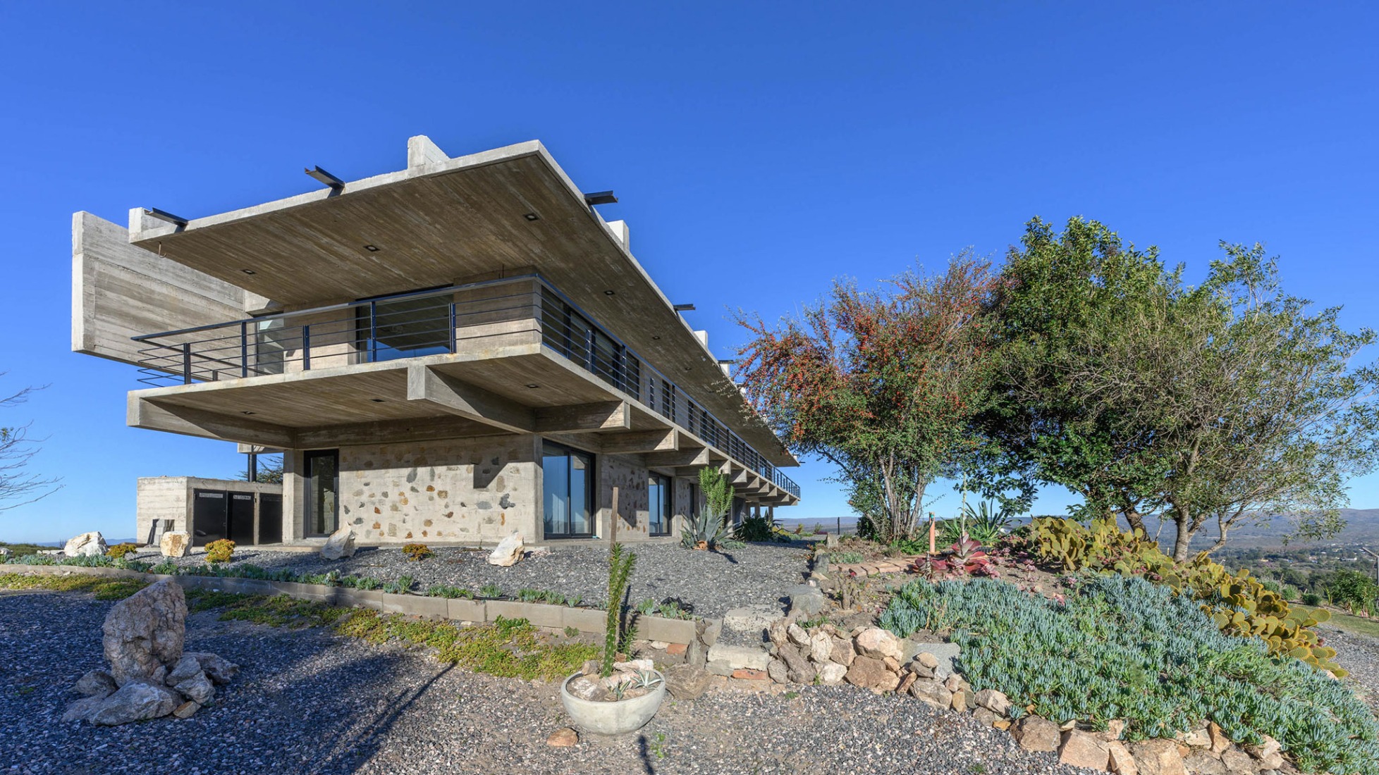 Casa en el Dragón por Cristián Nanzer. Fotografía por Gonzalo Viramonte.