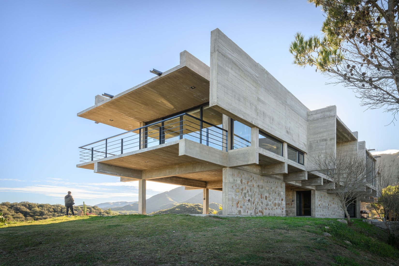 Casa en el Dragón por Cristián Nanzer. Fotografía por Gonzalo Viramonte.