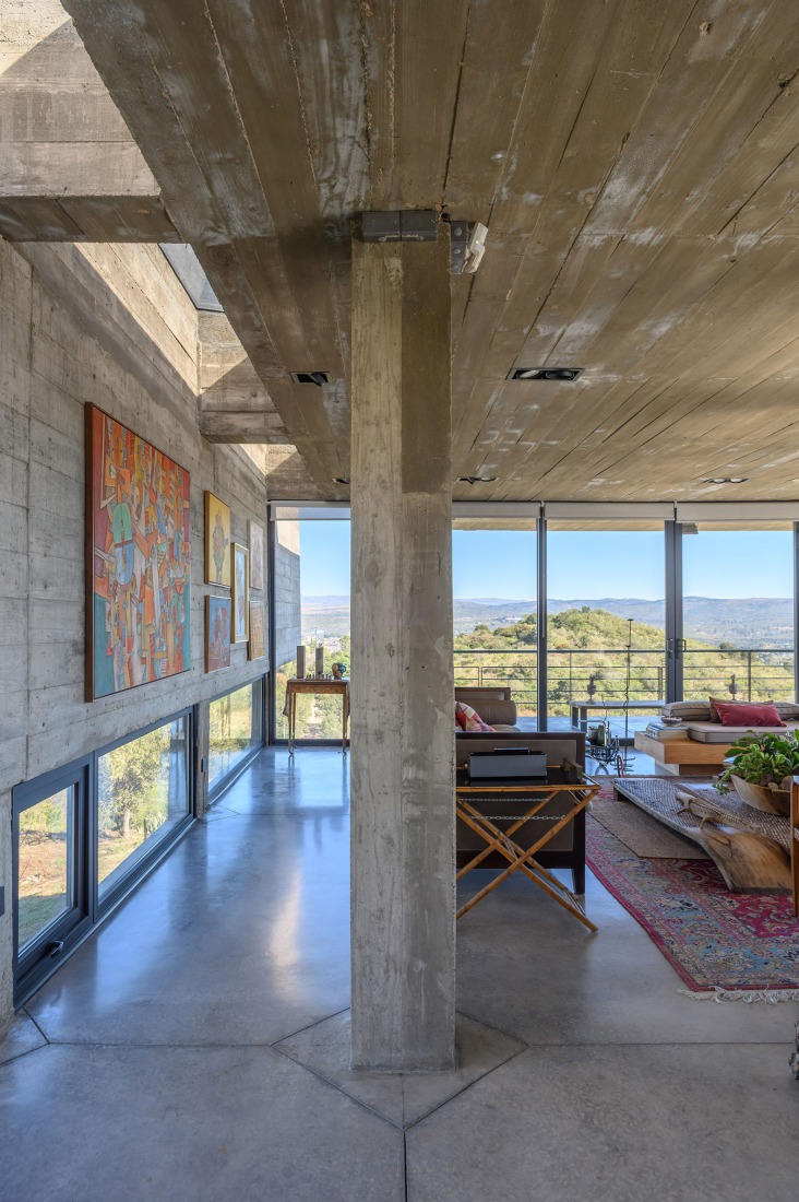 Casa en el Dragón por Cristián Nanzer. Fotografía por Gonzalo Viramonte.