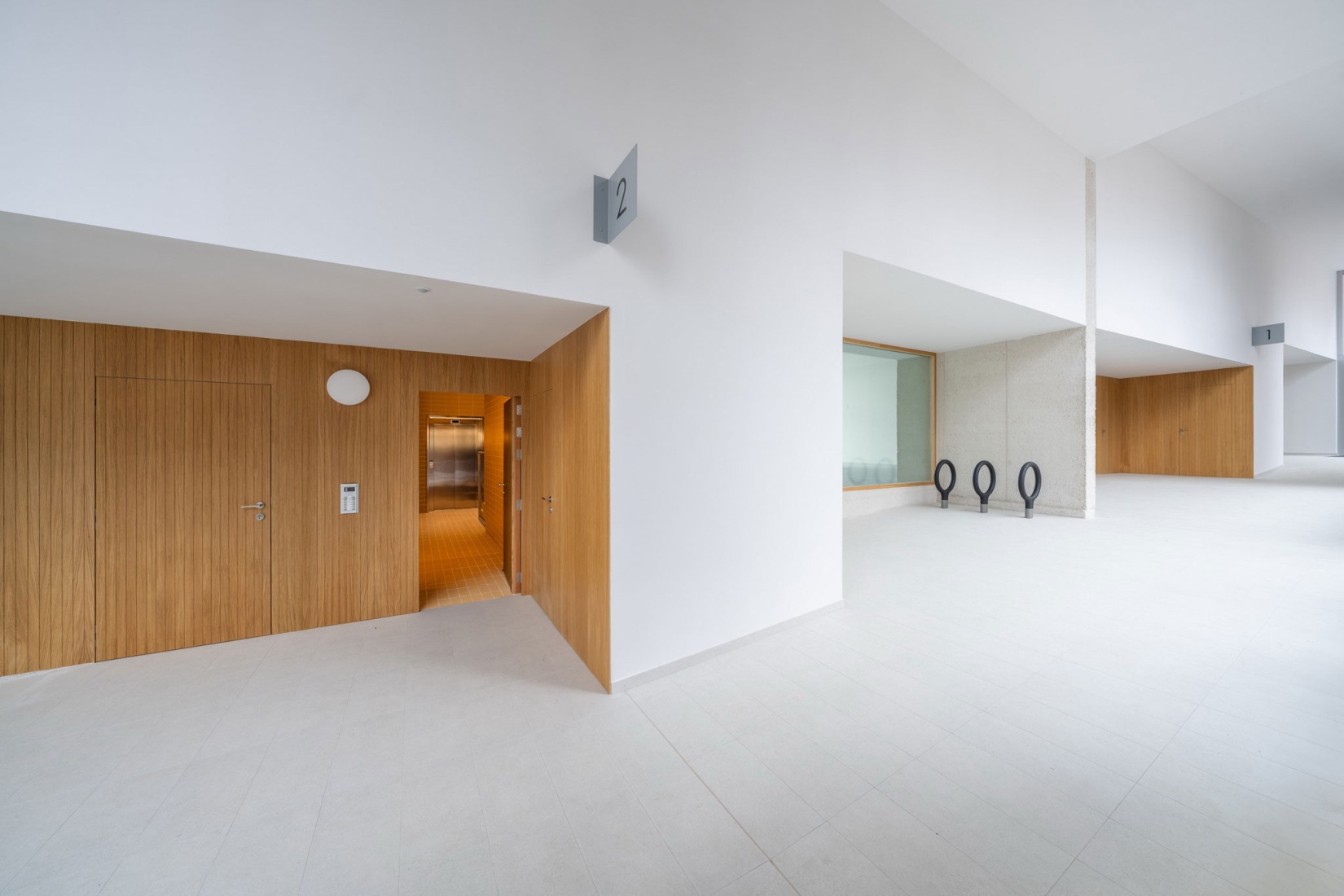 58 social housing units by GVG Estudio + MOEST. Photograph by Rubén P. Bescós