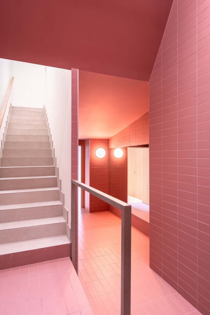 58 social housing units by GVG Estudio + MOEST. Photograph by Rubén P. Bescós