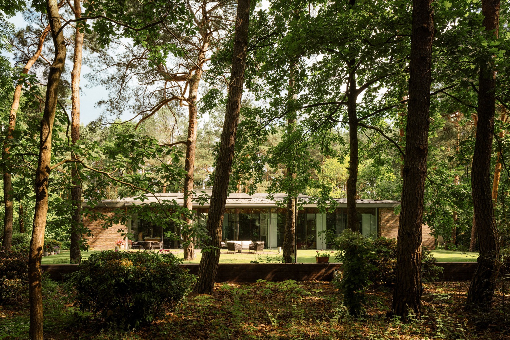 La Casa de los Viajeros por Wojciech Kotecki y Katarzyna Mach. Fotografía por Nate Cook.