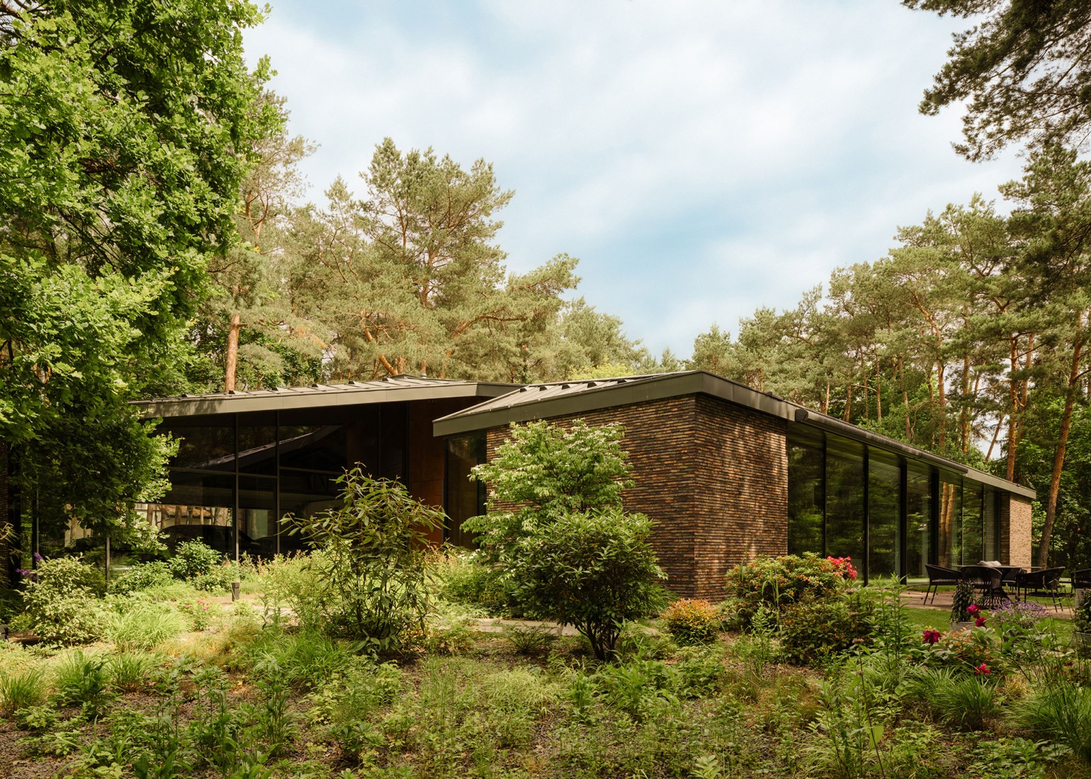 La Casa de los Viajeros por Wojciech Kotecki y Katarzyna Mach. Fotografía por Nate Cook.