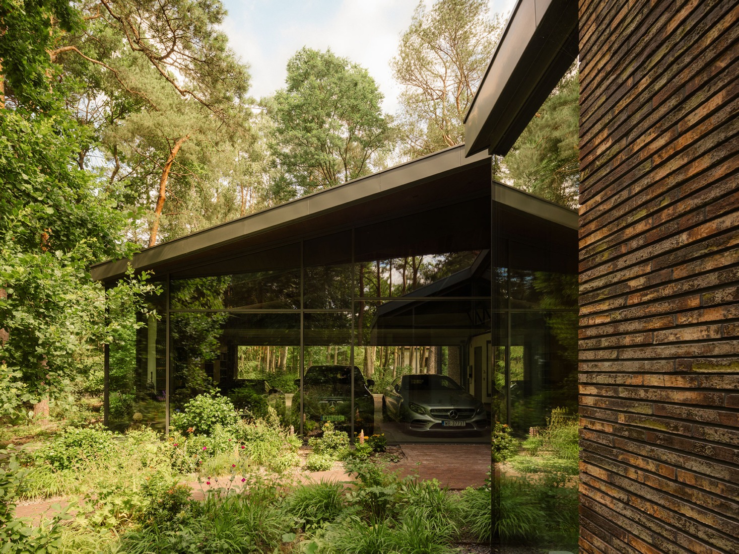 La Casa de los Viajeros por Wojciech Kotecki y Katarzyna Mach. Fotografía por Nate Cook.