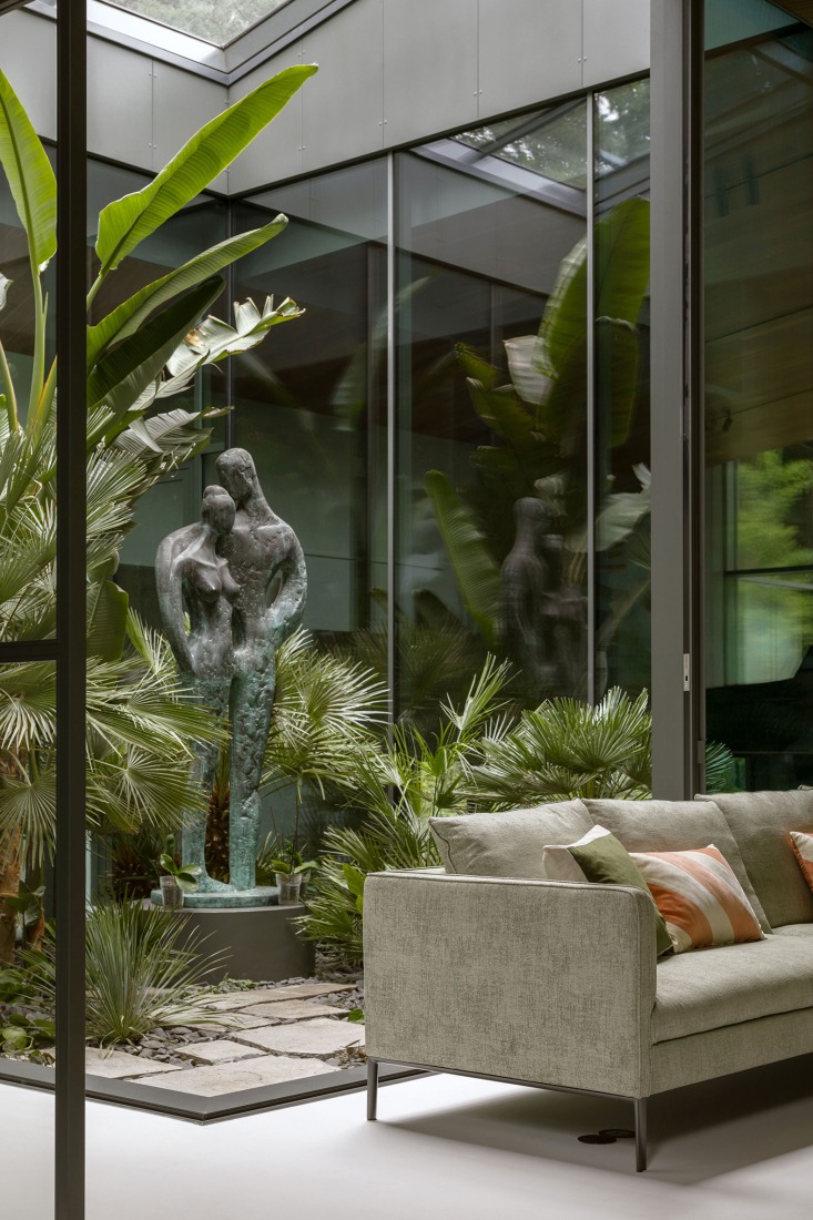 La Casa de los Viajeros por Wojciech Kotecki y Katarzyna Mach. Fotografía por Yassen Hristov.