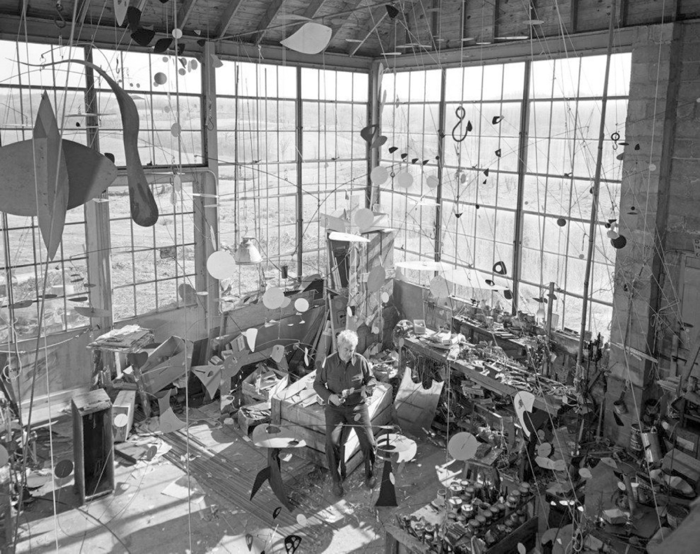 Alexander Calder in his Roxbury studio, 1941. Photography by Calder Foundation, New York / Art Resource, NY, 2015. Calder Foundation, New York / DACS, London