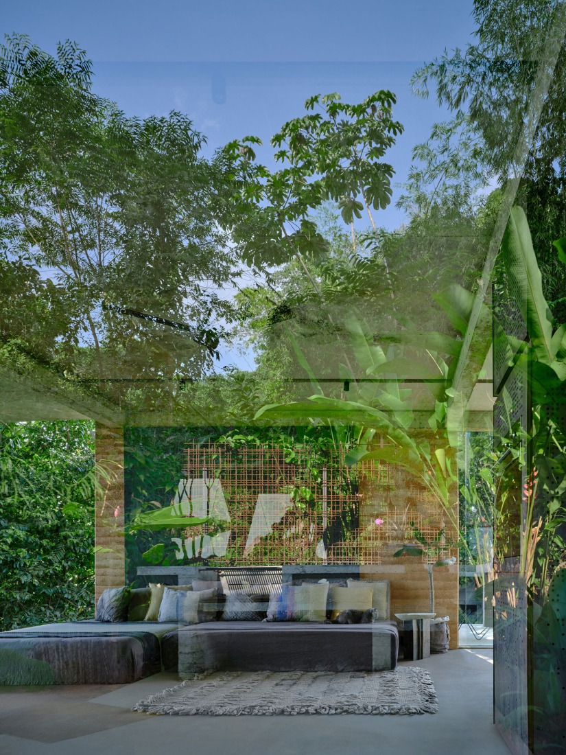 Studio House by Formafatal. Photograph by BoysPlayNice.