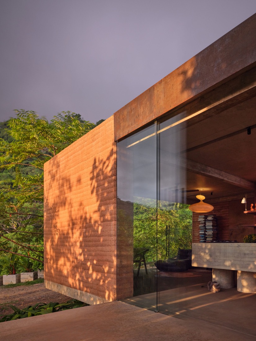 Studio House by Formafatal. Photograph by BoysPlayNice.