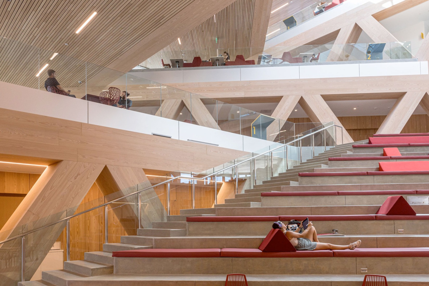 Claremont McKenna College por BIG. Fotografía por Laurian Ghinitoiu.
