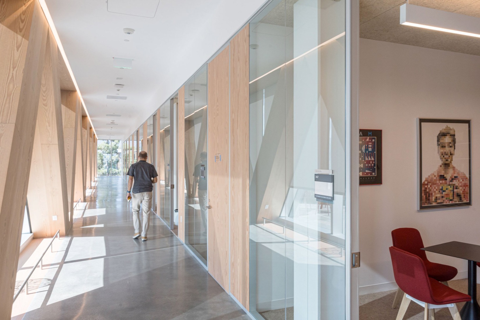Claremont McKenna College por BIG. Fotografía por Laurian Ghinitoiu.