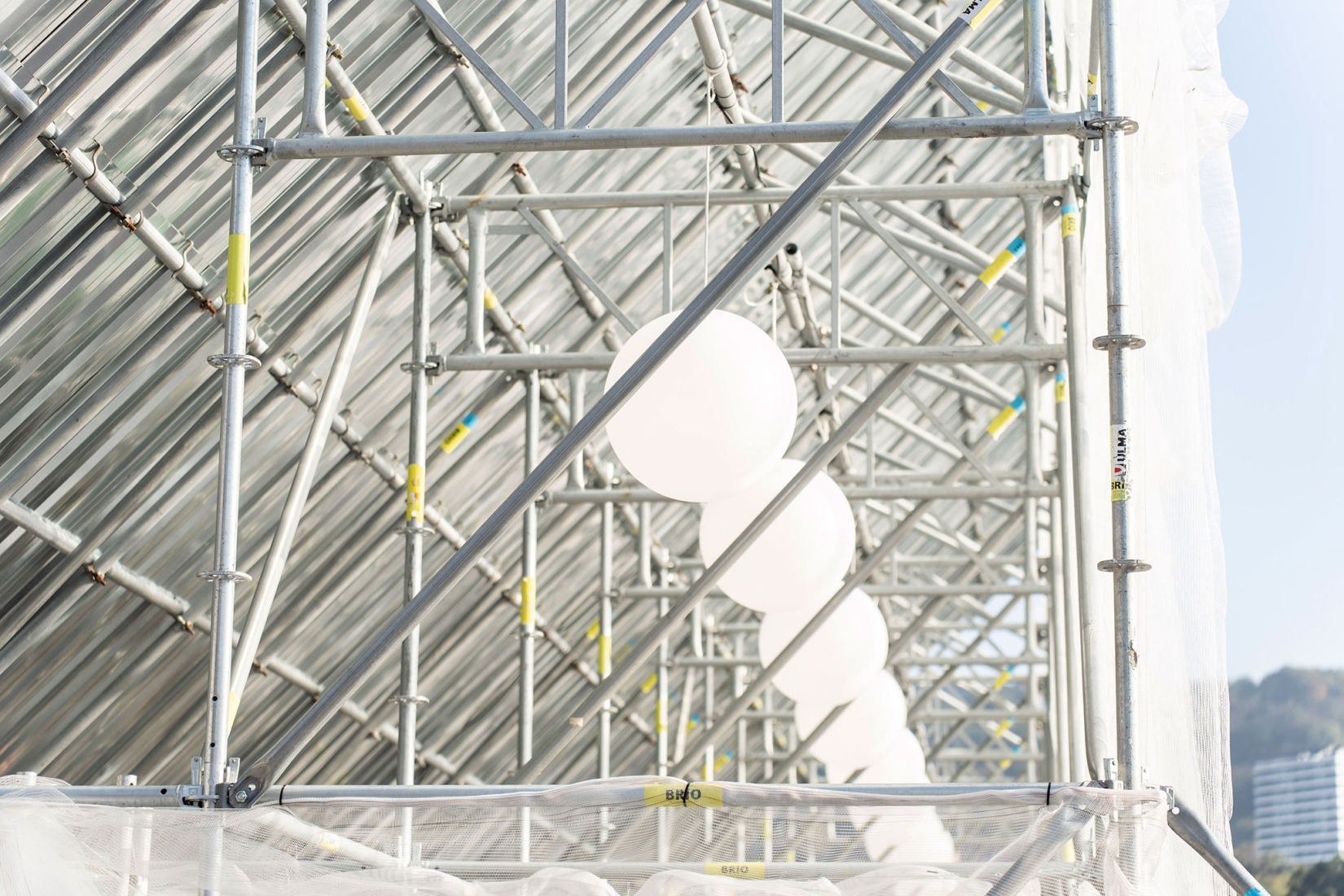 Etxenoi by AMA Architectural Office. Photograph by Mikel Blasco. Image courtesy by Mugak/2025.