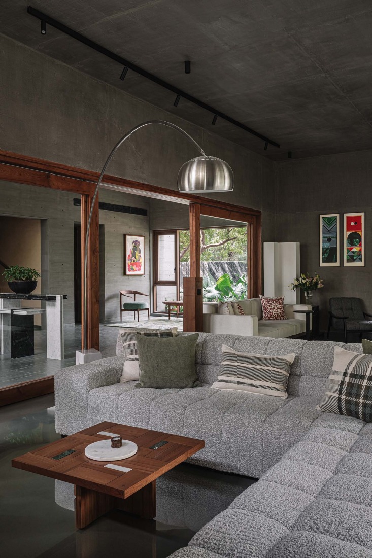 MS House by Studio Saransh. Photograph by Ishita Sitwala.